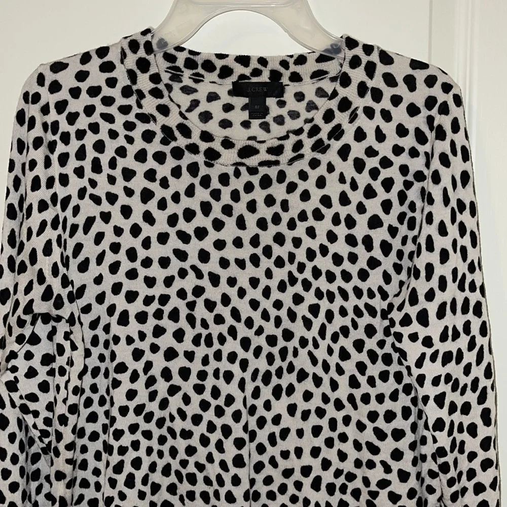 BNWOT J. Crew Leopard Print Sweater Super Stretchy Long Sleeve Tops Size Medium - Picture 2 of 5